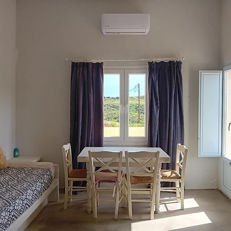 Drakkar Houses Фира Екстериор снимка