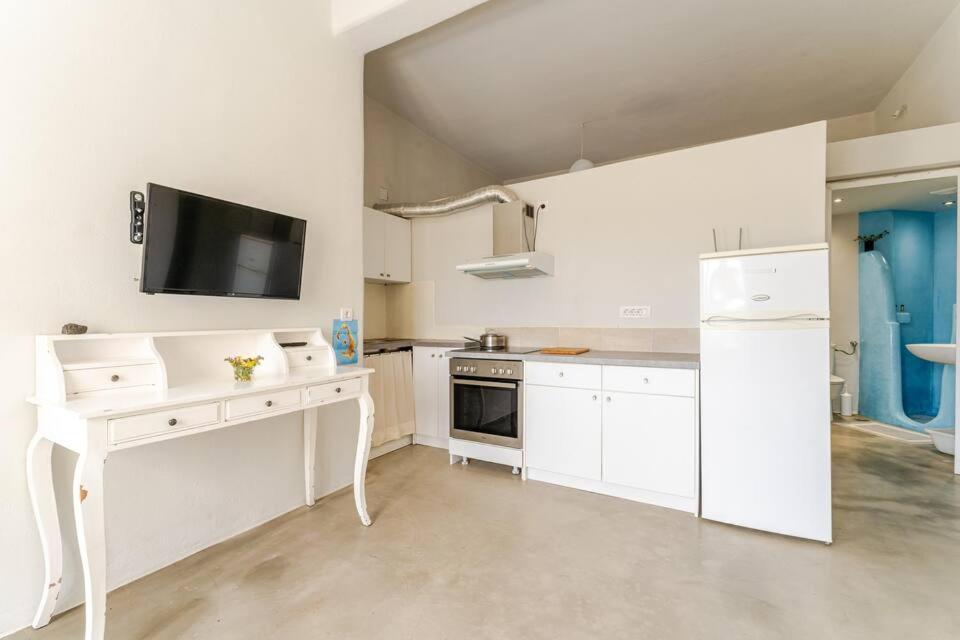 Drakkar Houses Фира Екстериор снимка