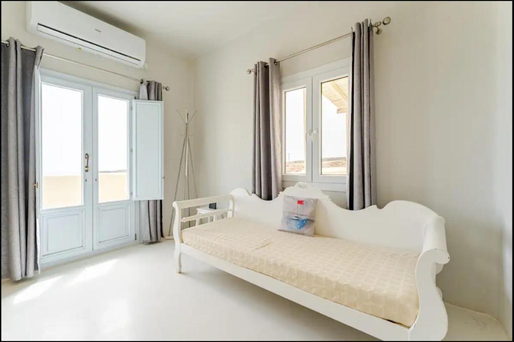 Drakkar Houses Фира Екстериор снимка
